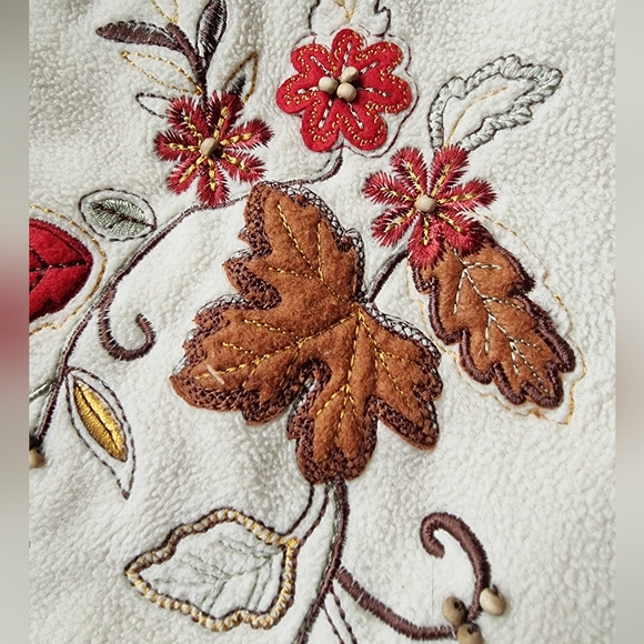 Tradition Country Collection Vintage Fall Beaded Fleece Sweater - Picture 5 of 10